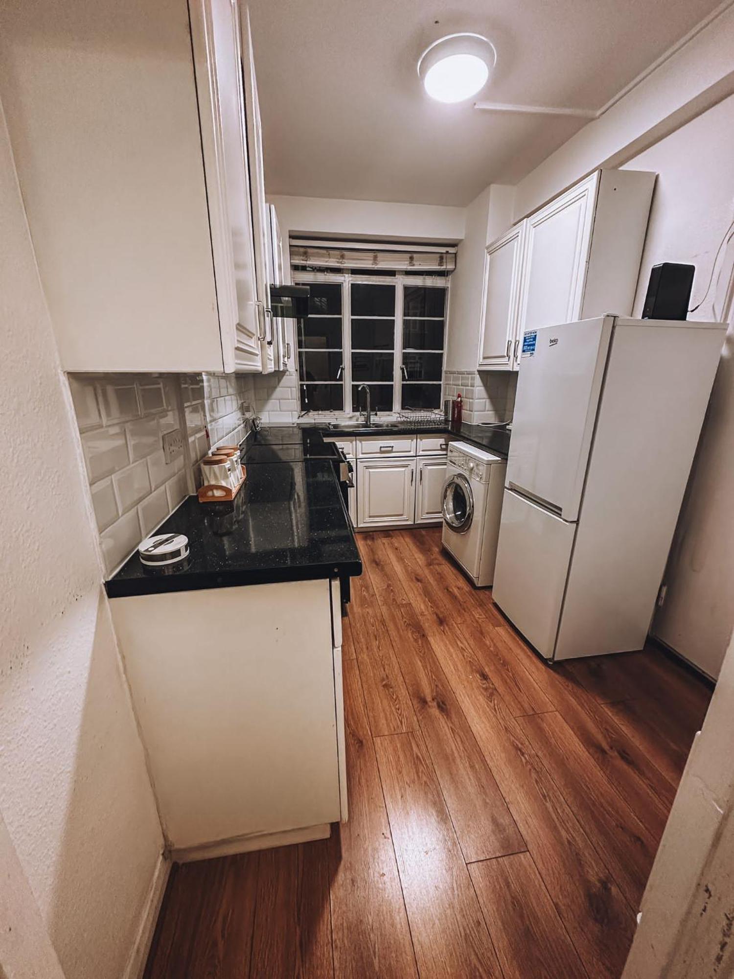 Cosy 2 Bedroom Apartment In Swiss Cottage. Londra Esterno foto