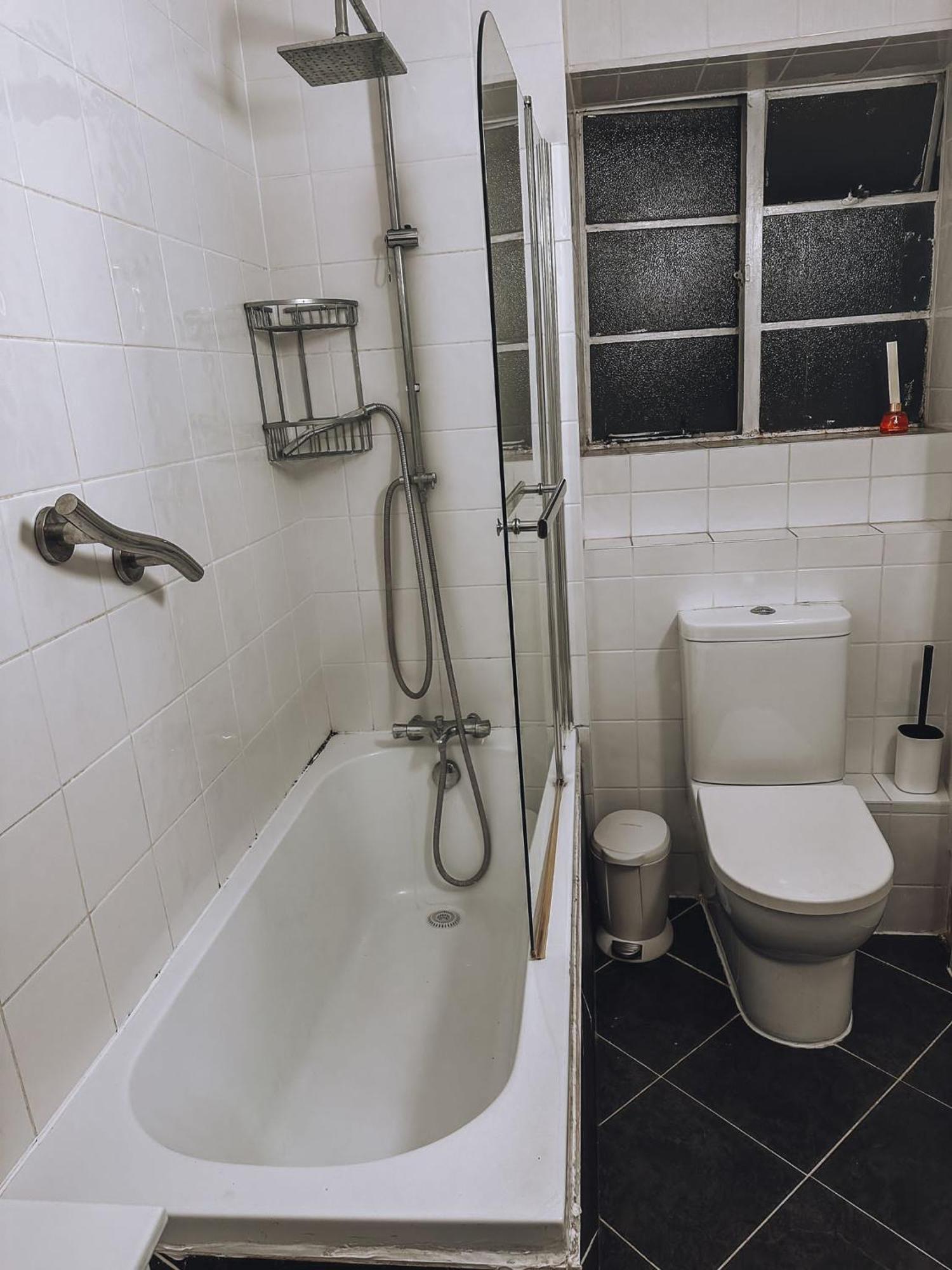 Cosy 2 Bedroom Apartment In Swiss Cottage. Londra Esterno foto