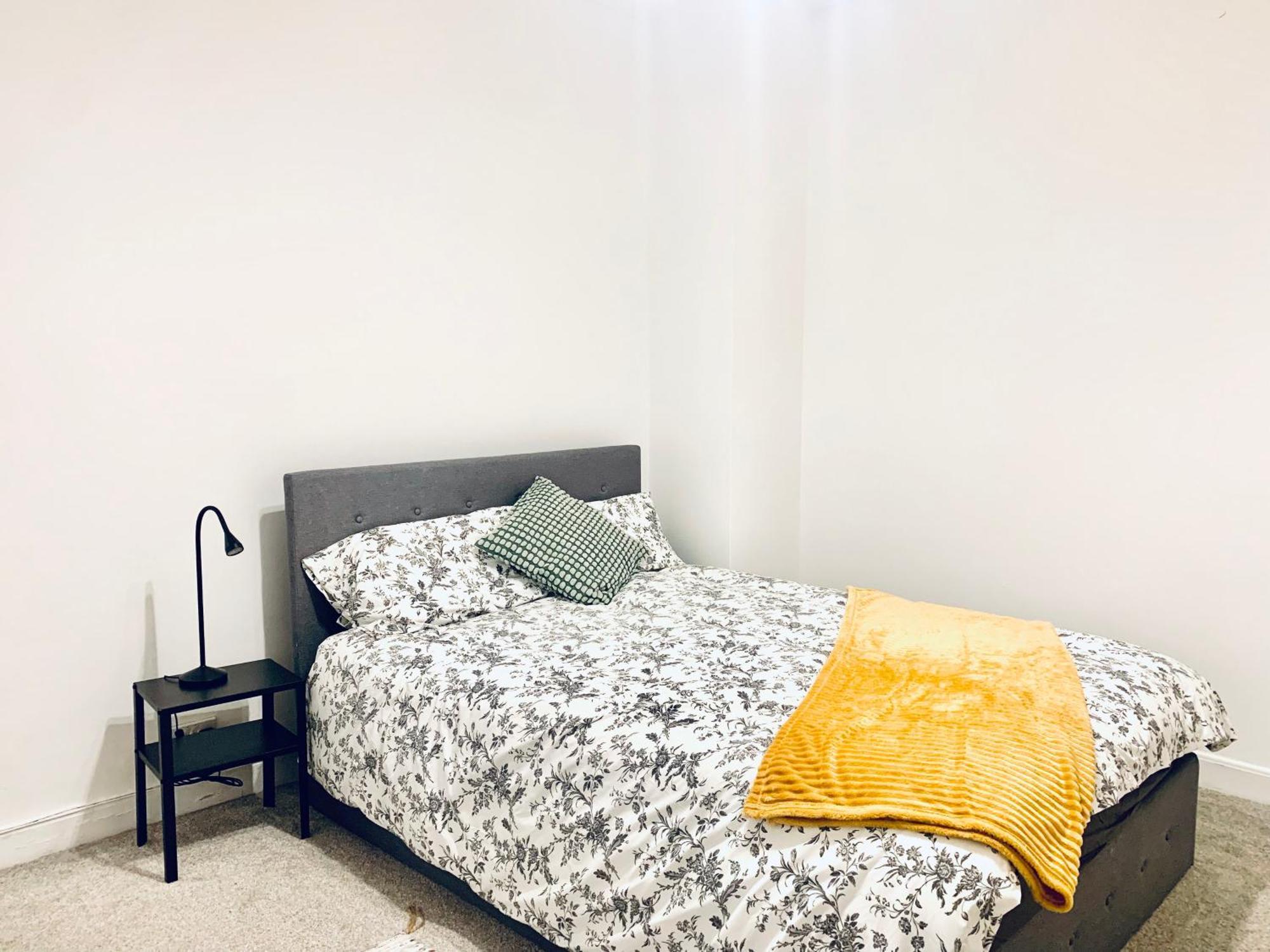 Cosy 2 Bedroom Apartment In Swiss Cottage. Londra Esterno foto