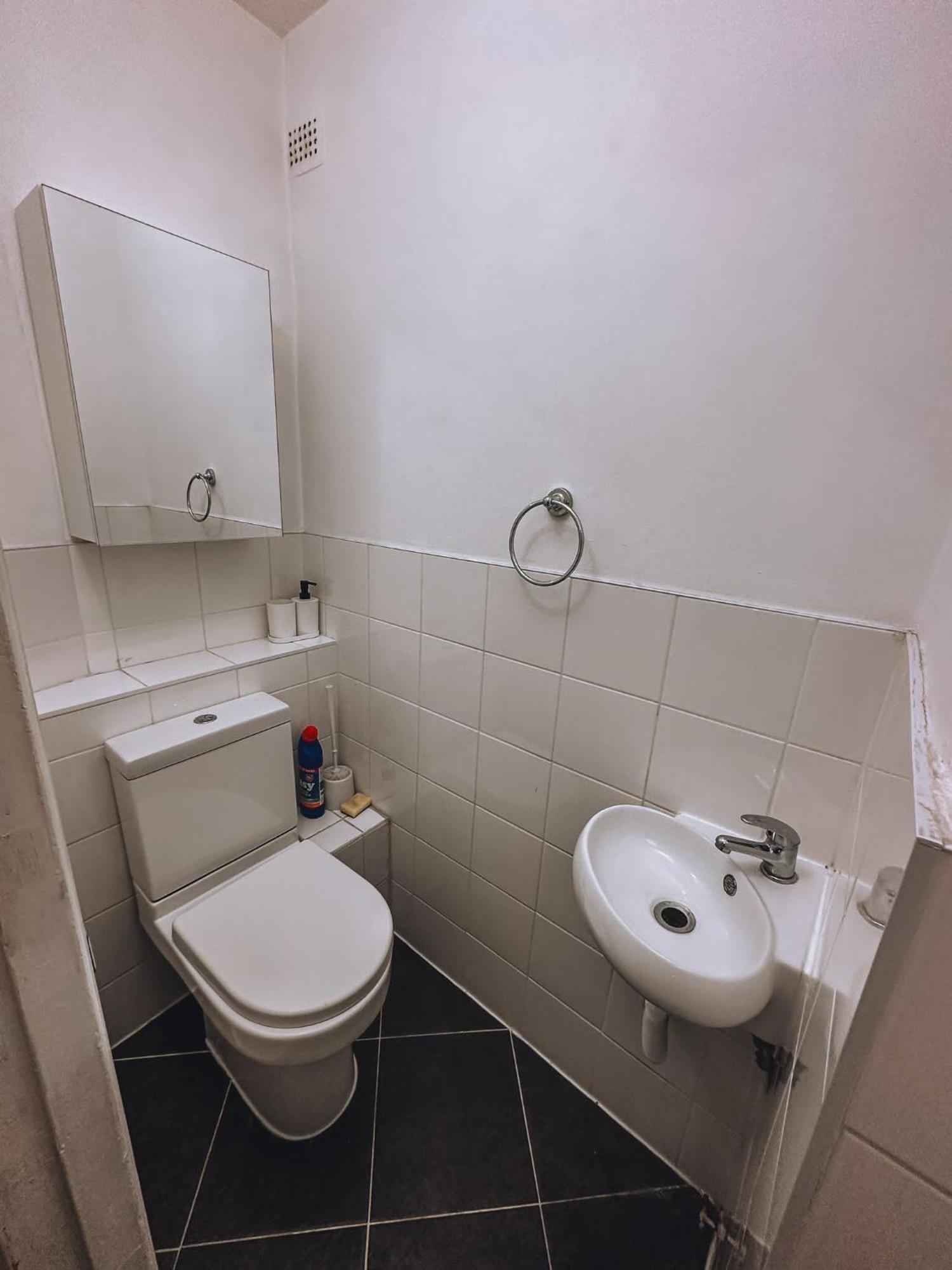 Cosy 2 Bedroom Apartment In Swiss Cottage. Londra Esterno foto